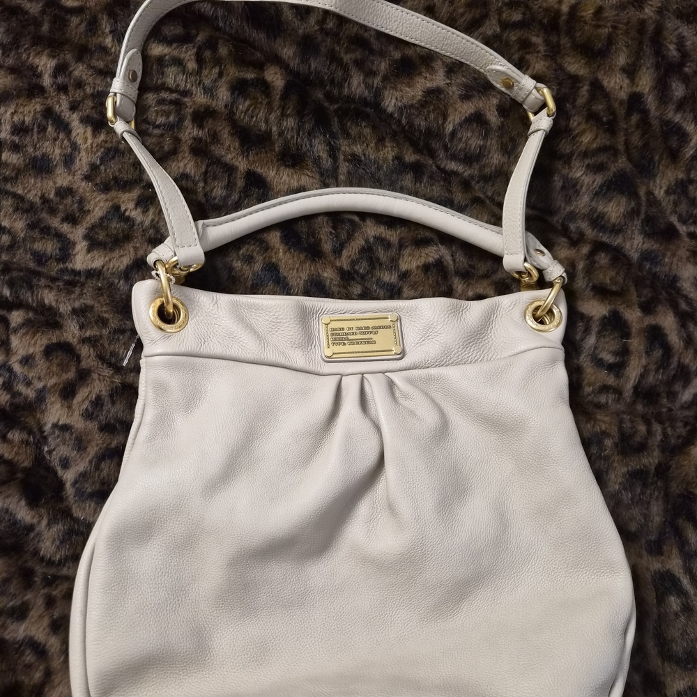 Elegant White Shoulder Bag with Gold Details